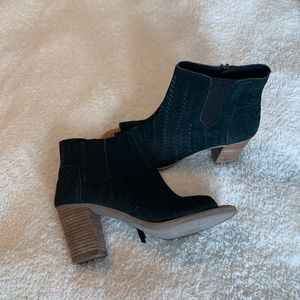 Toms booties